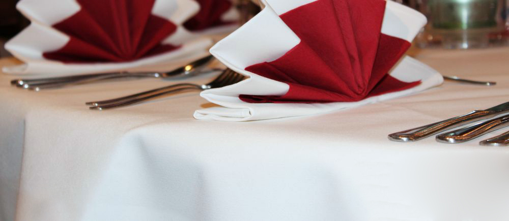 Ovale Tischdecken